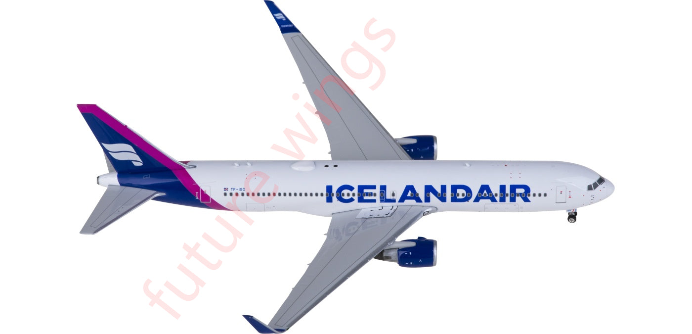 1:400 Phoenix PH11911 Icelandair Boeing 767-300ER TF-ISO Magenta Aircraft Model+Free Tractor