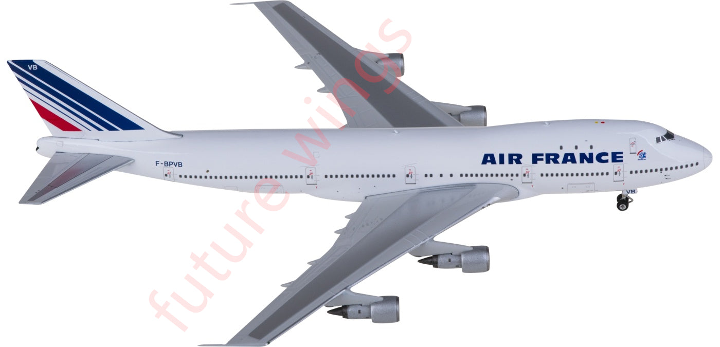 1:400 Phoenix PH11909 Air France Boeing 747-100 F-BPVB Aircraft Model+Free Tractor