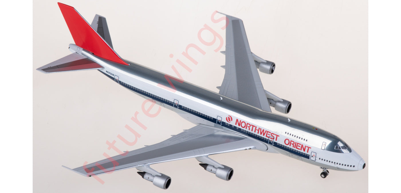 1:400 Phoenix PH04594 Northwest Airlines Boeing 747-200 N623US Aircraft Model+Free Tractor