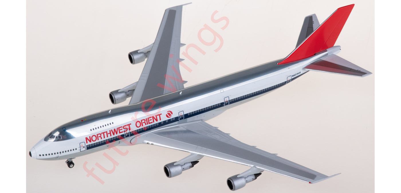 1:400 Phoenix PH04594 Northwest Airlines Boeing 747-200 N623US Aircraft Model+Free Tractor