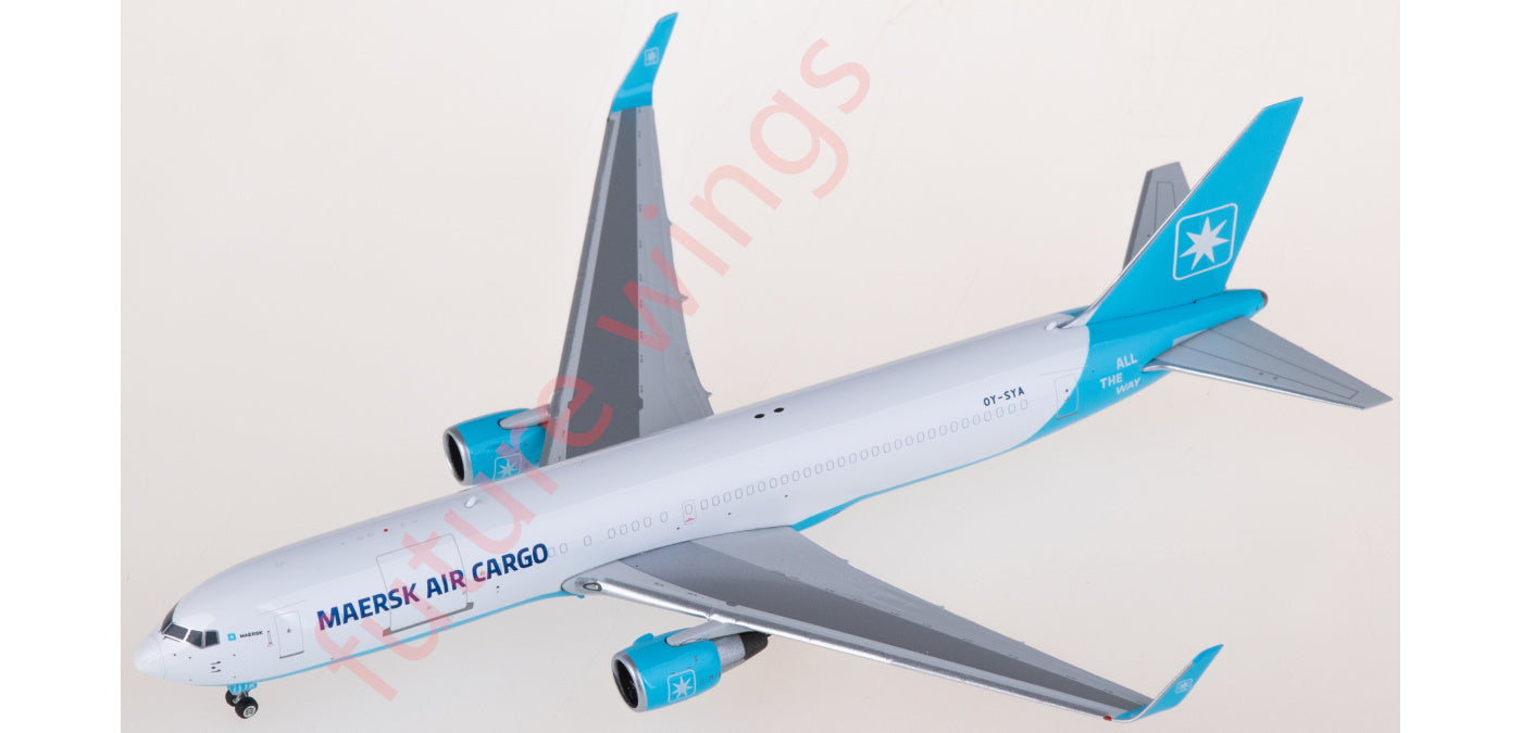 1:400 Phoenix PH11912 Maersk Air Boeing 767-300ER OY-SYA Aircraft Model+Free Tractor