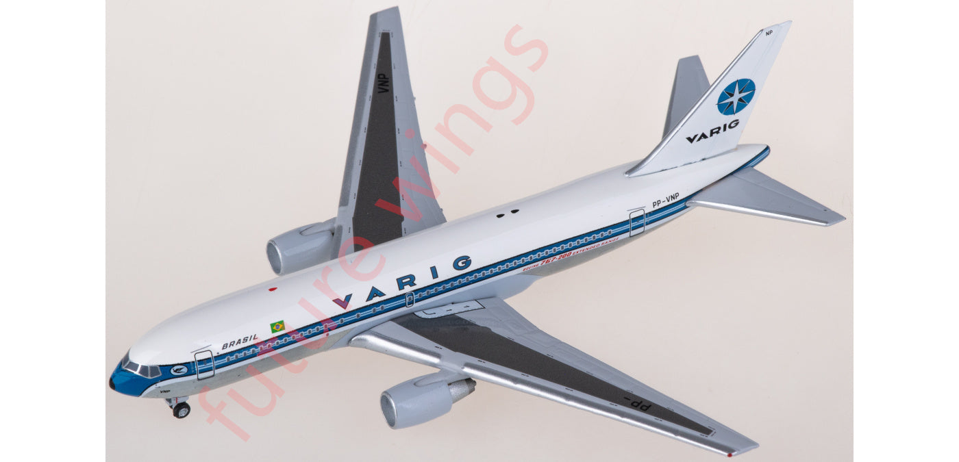 1:400 AeroClassics AC411236 VARIG Boeing 767-200 PP-VNP Aircraft Model+Free Tractor