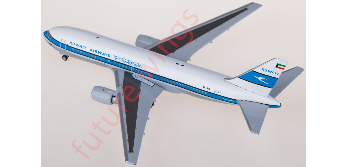 1:400 AeroClassics AC411234 Kuwait Airways Boeing 767-200 9K-AIA Aircraft Model+Free Tractor