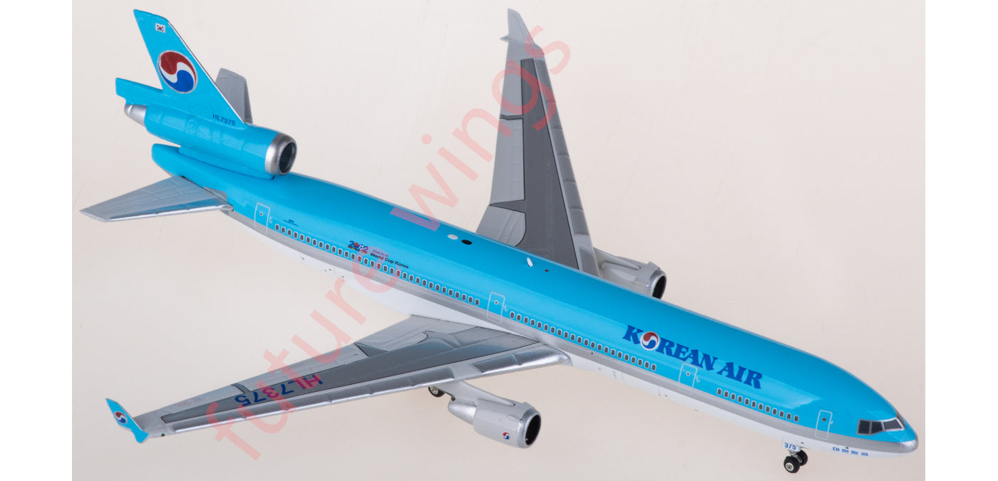 1:400 Phoenix PH04592 Korean Air McDonnell Douglas MD-11 HL7375 Aircraft Model+Free Tractor