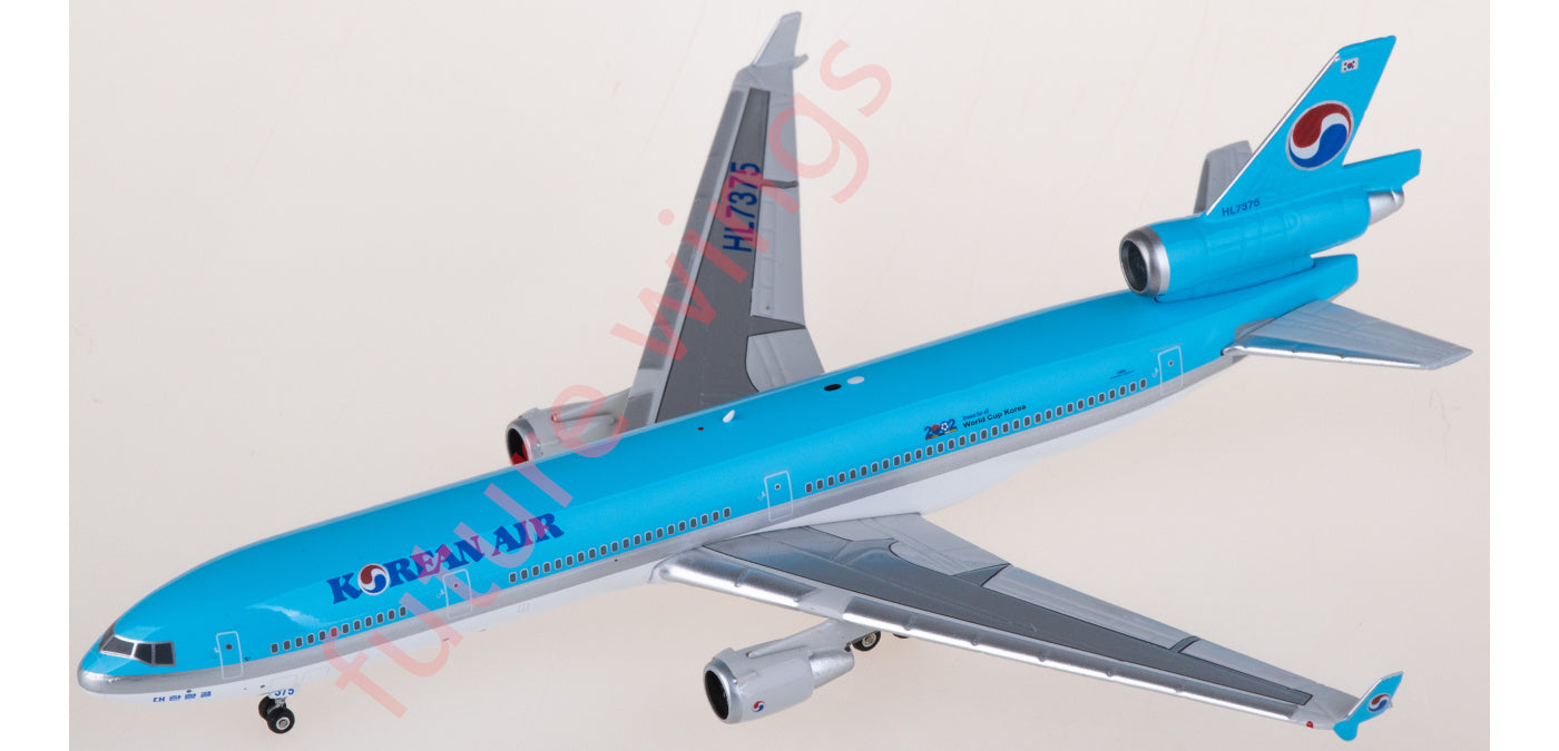 1:400 Phoenix PH04592 Korean Air McDonnell Douglas MD-11 HL7375 Aircraft Model+Free Tractor