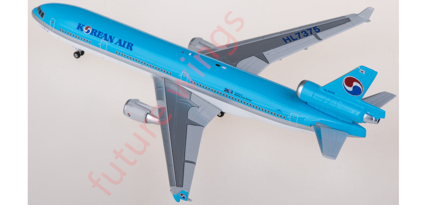 1:400 Phoenix PH04592 Korean Air McDonnell Douglas MD-11 HL7375 Aircraft Model+Free Tractor