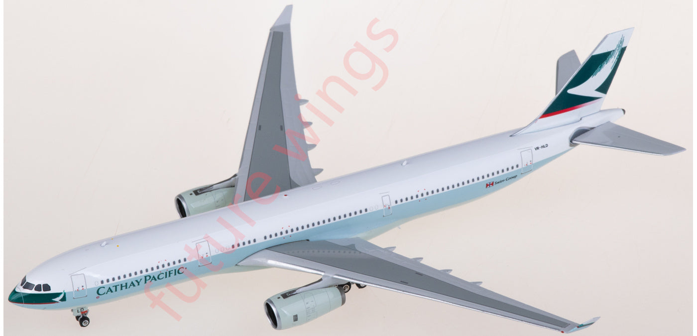 1:400 Phoenix PH04595 Cathay Pacific Airbus A330-300 VR-HLD Aircraft Model+Free Tractor