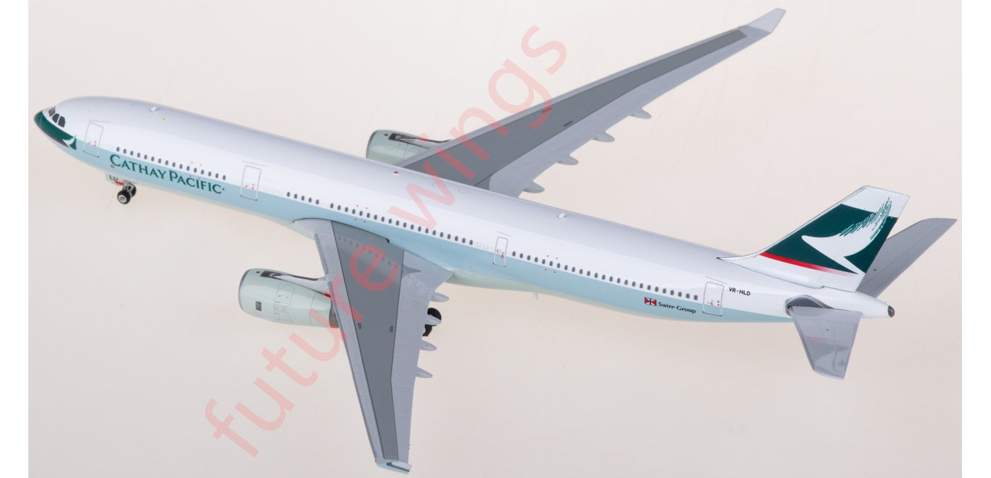 1:400 Phoenix PH04595 Cathay Pacific Airbus A330-300 VR-HLD Aircraft Model+Free Tractor