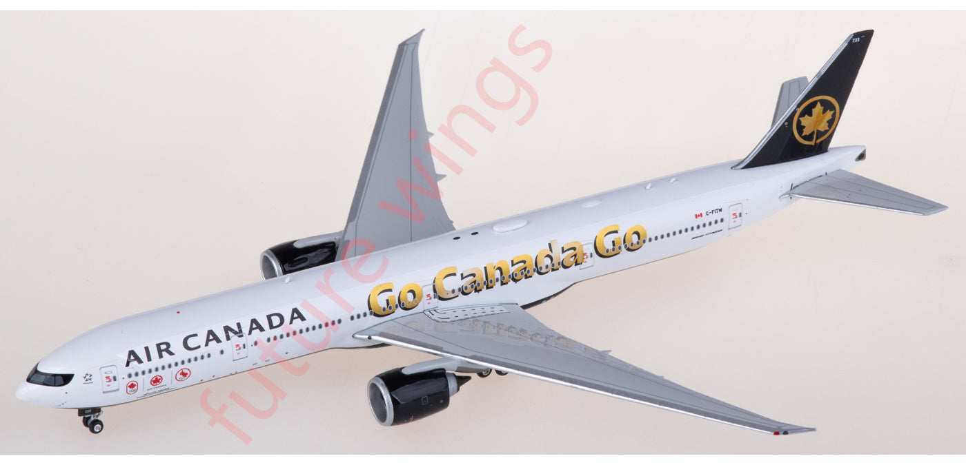 1:400 Phoenix PH04601 Air Canada Boeing 777-300ER C-FITW Aircraft Model+Free Tractor