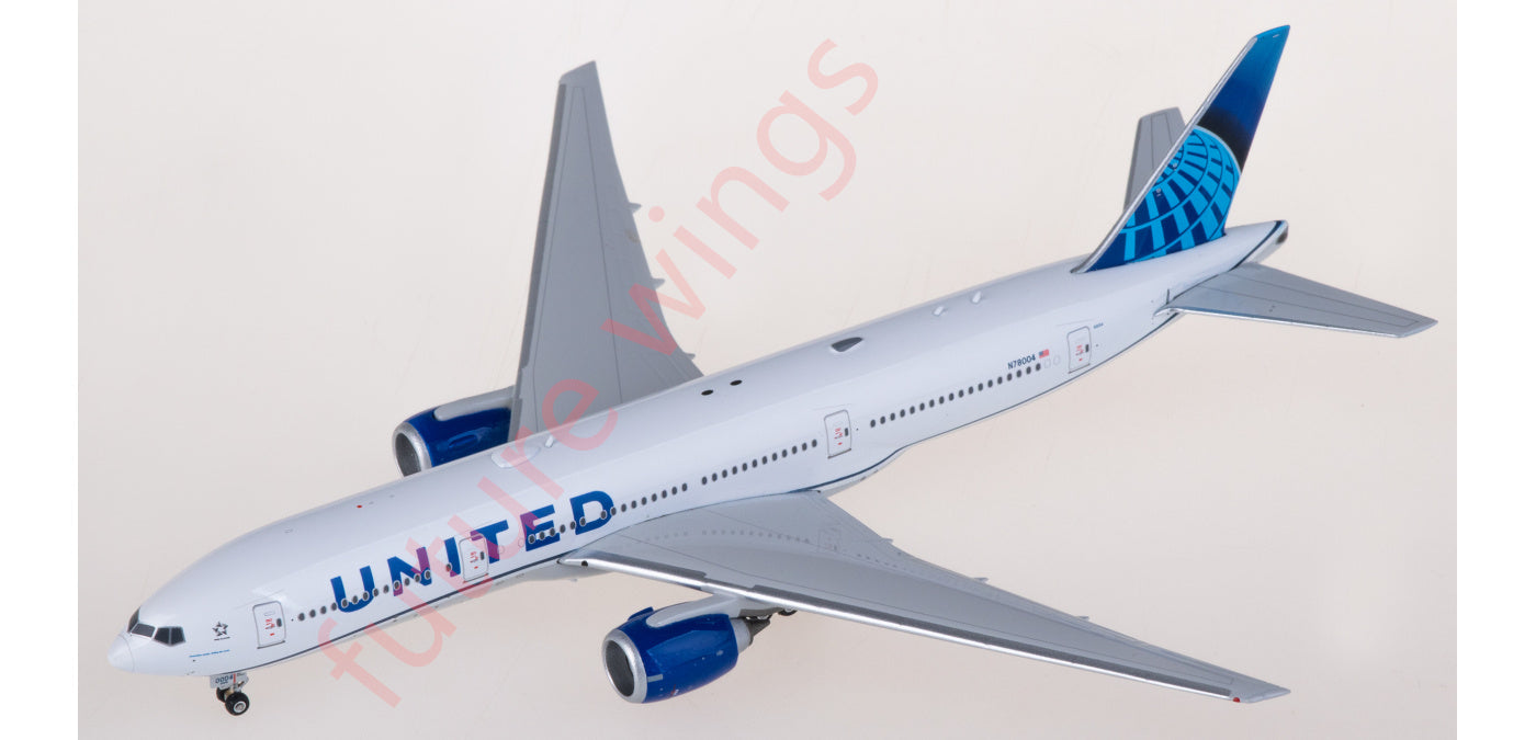 1:400 Phoenix PH04607 United Airlines Boeing 777-200ER N78004 Aircraft Model+Free Tractor