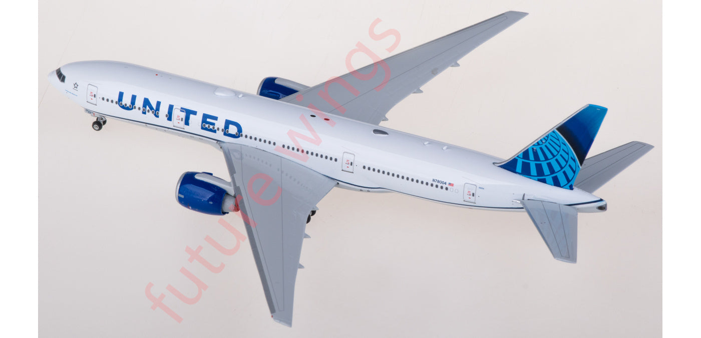 1:400 Phoenix PH04607 United Airlines Boeing 777-200ER N78004 Aircraft Model+Free Tractor