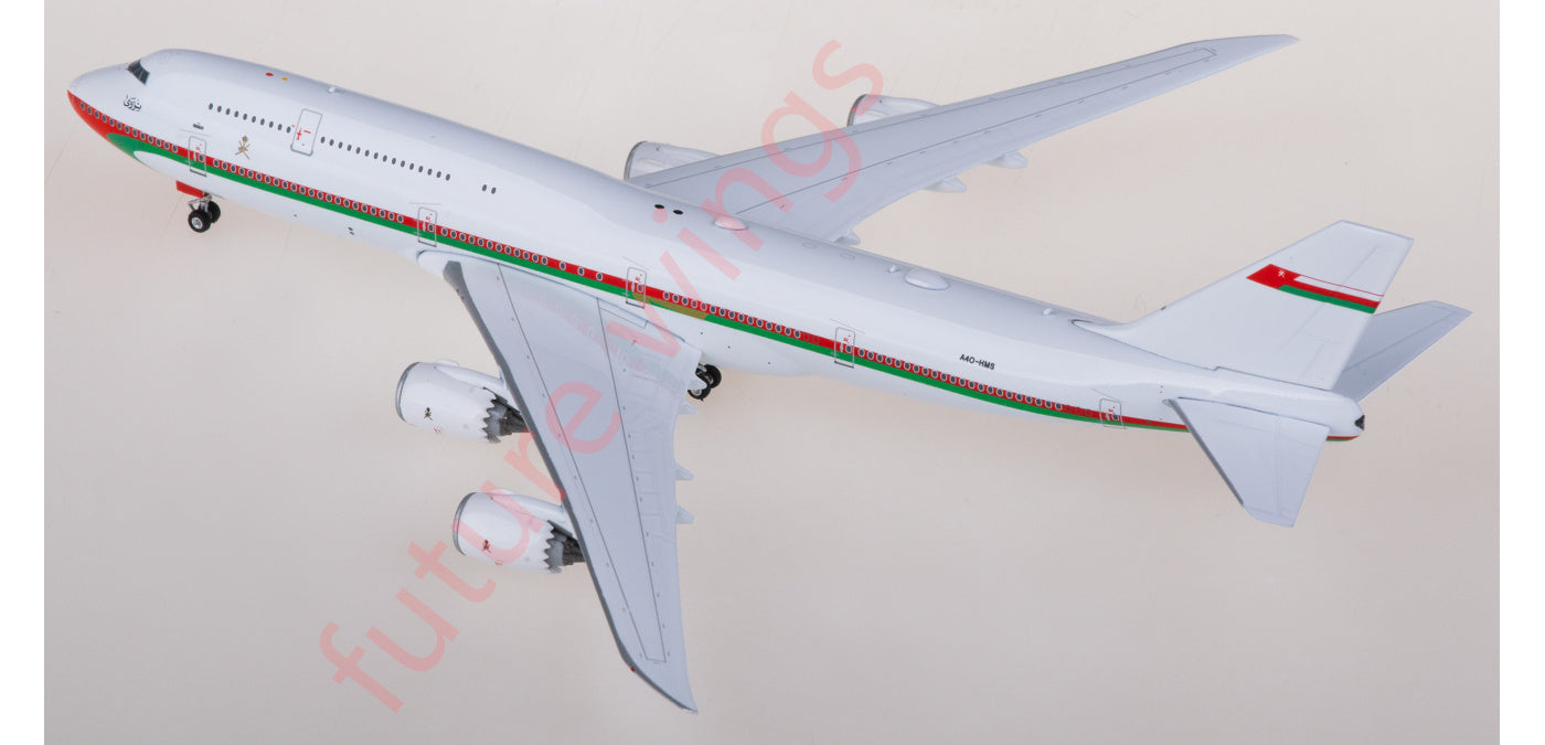 1:400 Phoenix PH11933 Oman Boeing 747-8 A4O-HMS Aircraft Model+Free Tractor