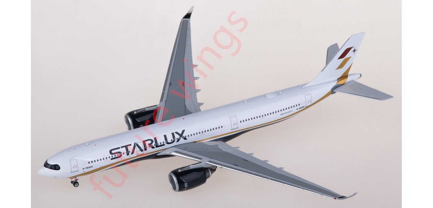 1:400 Phoenix PH11928 Starlux Airlines Airbus A330-900neo B-58305 Aircraft Model+Free Tractor