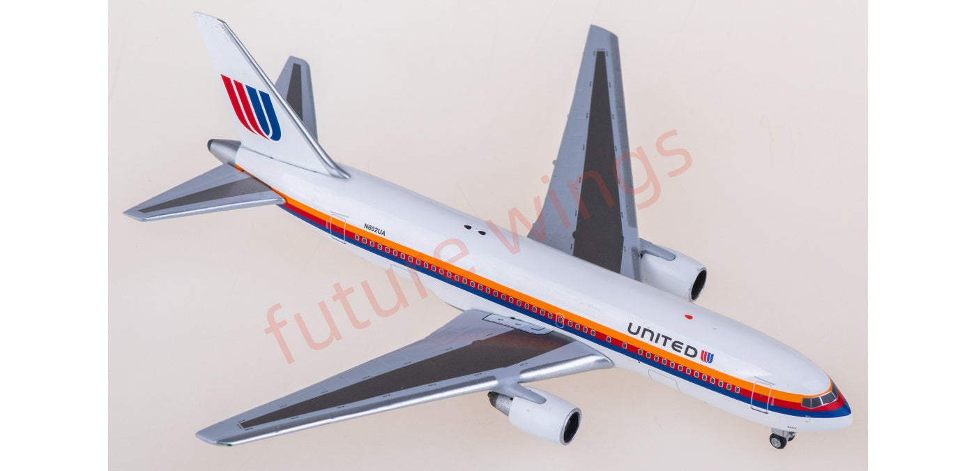 1:400 AeroClassics AC411378 United Airlines Boeing 767-200 N602UA Aircraft Model+Free Tractor