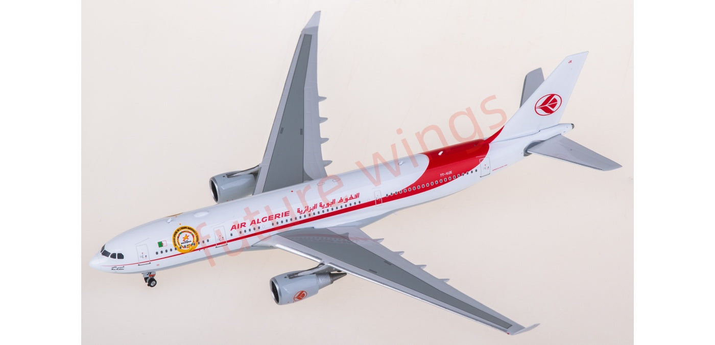 1:400 Phoenix PH11973 Air Algerie Airbus A330-200 7T-VJX Aircraft Model+Free Tractor