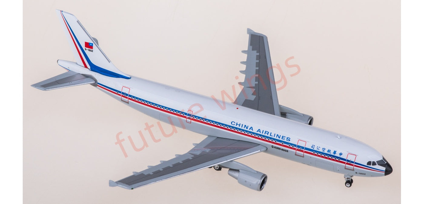 1:400 Phoenix PH11971 China Airlines Airbus A300B4 B-1802 Aircraft Model+Free Tractor