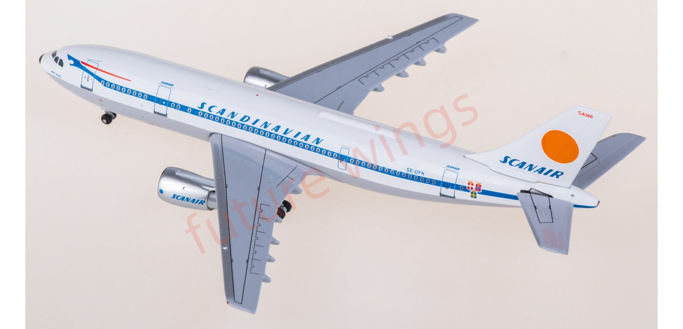 1:400 AeroClassics AC411390 Scanair Airbus A300B4 SE-DFK Aircraft Model+Free Tractor