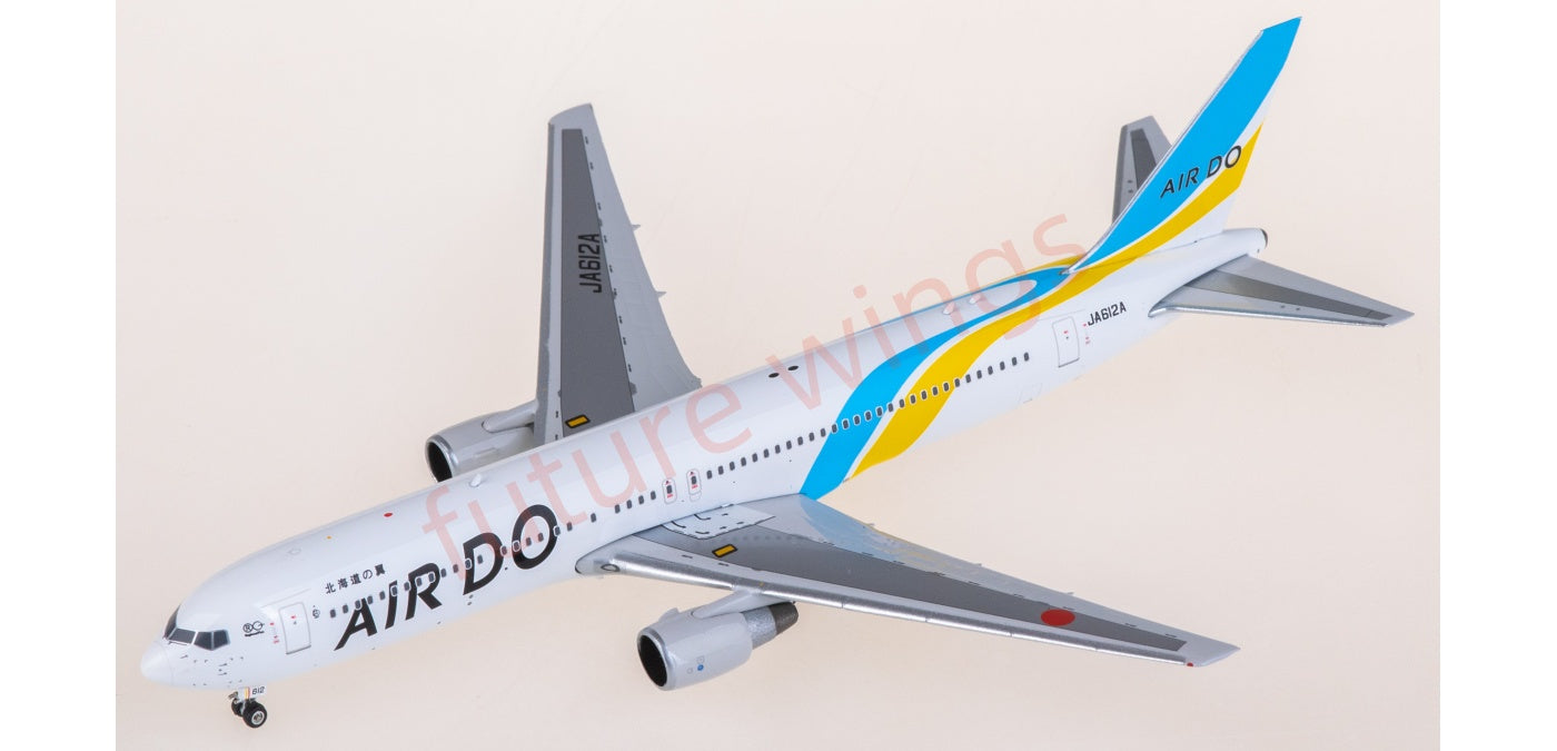 1:400 Phoenix PH04649 Air Do Boeing 767-300ER JA612A Aircraft Model+Free Tractor