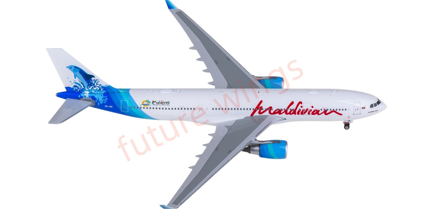 1:400 Phoenix PH11984 Maldivian Airbus A330-200 8Q-IAB Aircraft Model+Free Tractor