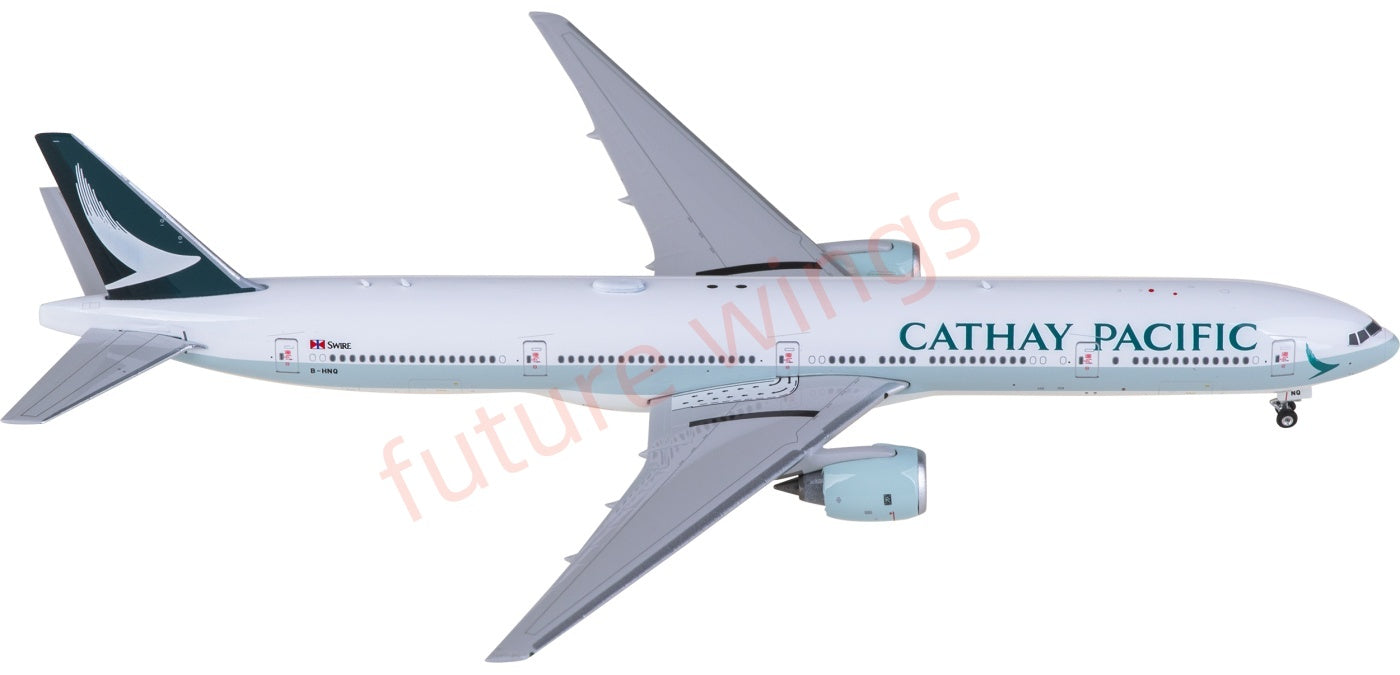 1:400 Phoenix PH04650 Cathay Pacific Boeing 777-300 B-HNQ Aircraft Model+Free Tractor