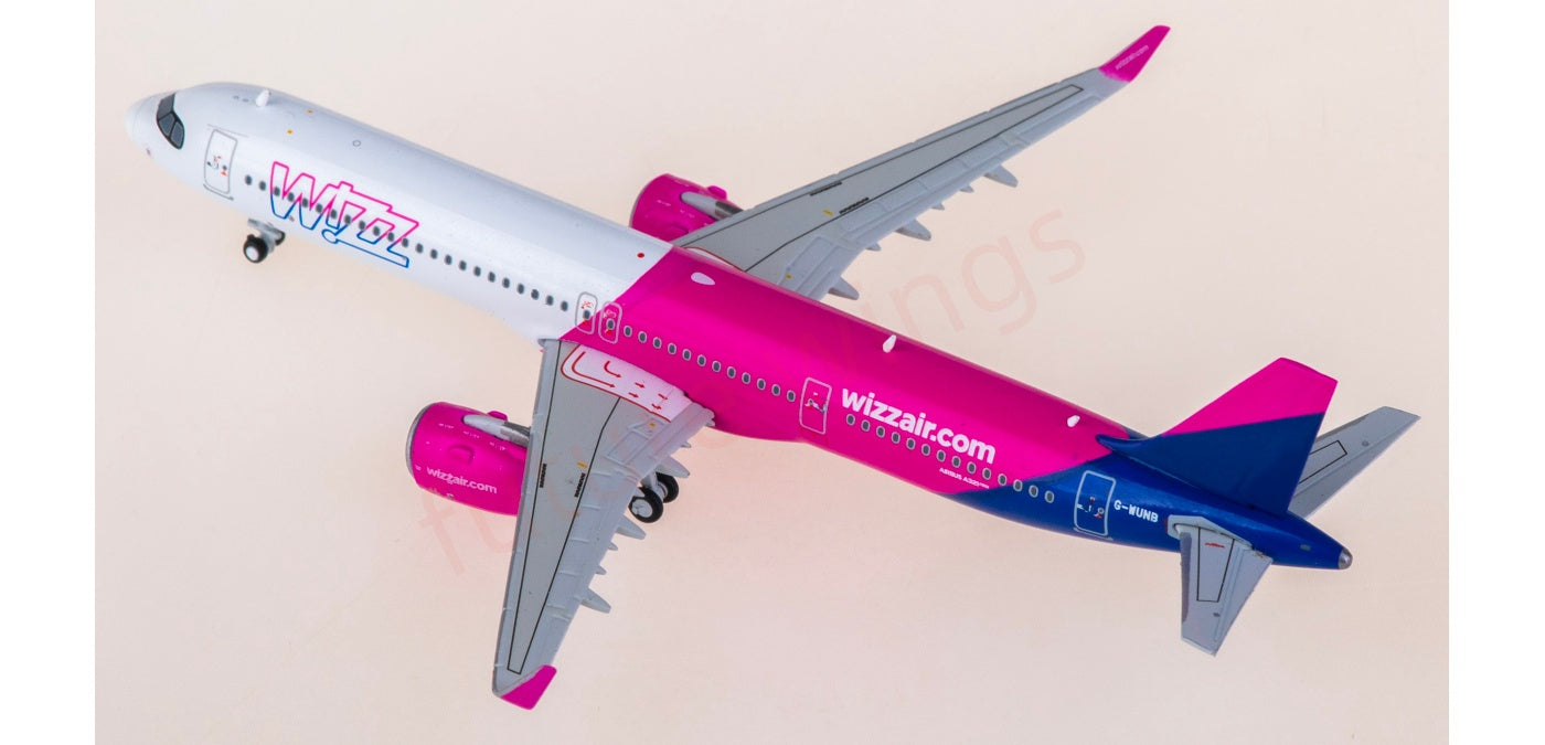 1:400 Geminijets GJWUK2340 Wizz Air Airbus A321neo G-WUNB Aircraft Model+Free Tractor