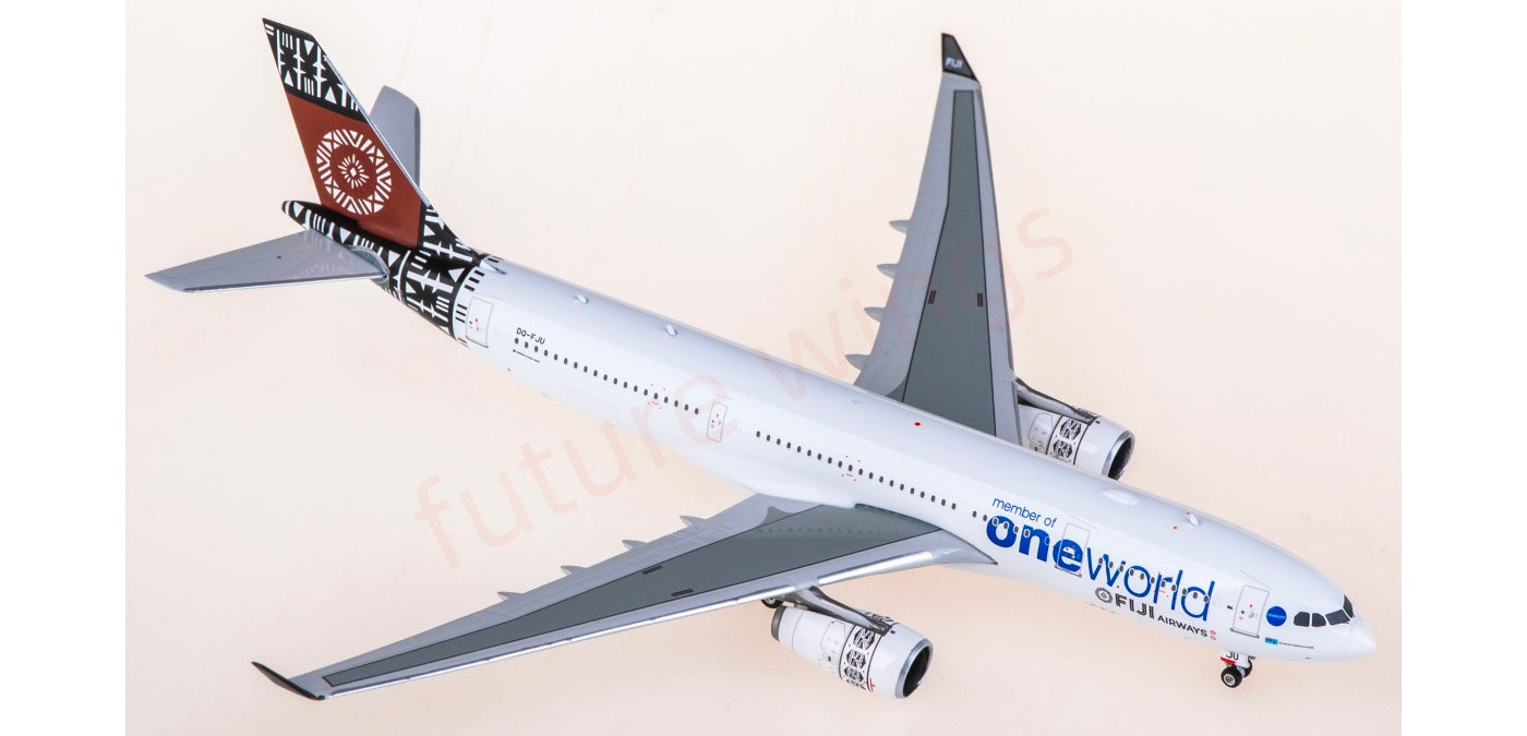 1:400 Phoenix PH12009 Fiji Airways Airbus A330-200 DQ-FJU Aircraft Model+Free Tractor