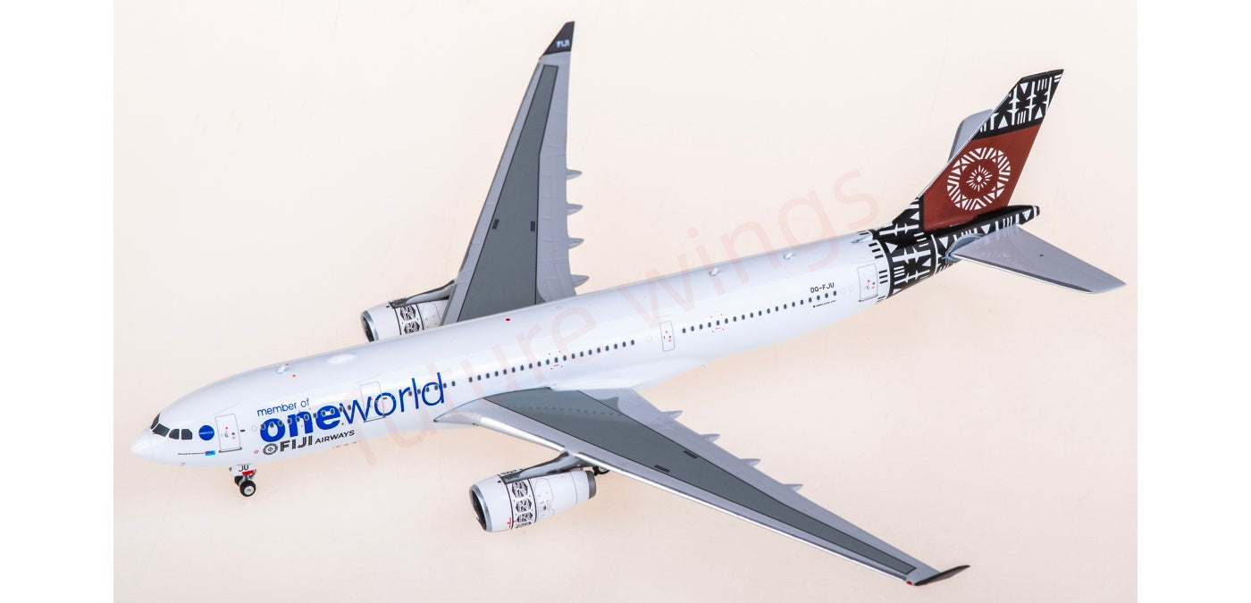 1:400 Phoenix PH12009 Fiji Airways Airbus A330-200 DQ-FJU Aircraft Model+Free Tractor