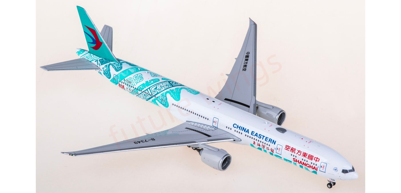 1:400 Phoenix PH12011 China Eastern Airlines Boeing 777-300ER B-7349 Aircraft Model+Free Tractor