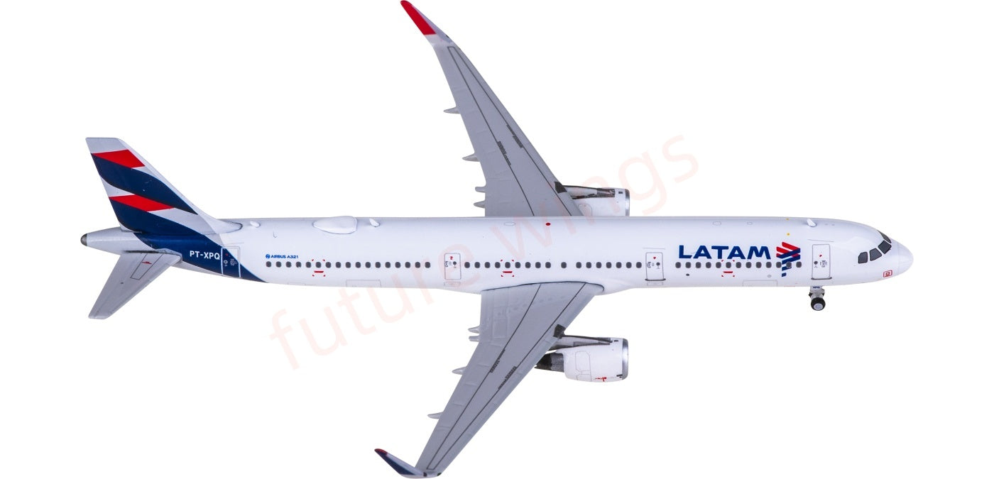 1:400 Phoenix PH12045 LATAM Airbus A321 PT-XPQ Aircraft Model+Free Tractor