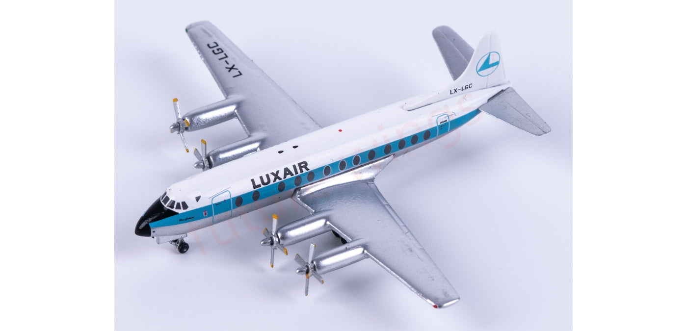 1:400 AeroClassics AC411463 Luxair Vickers Viscount 800 LX-LGC Aircraft Model+Free Tractor