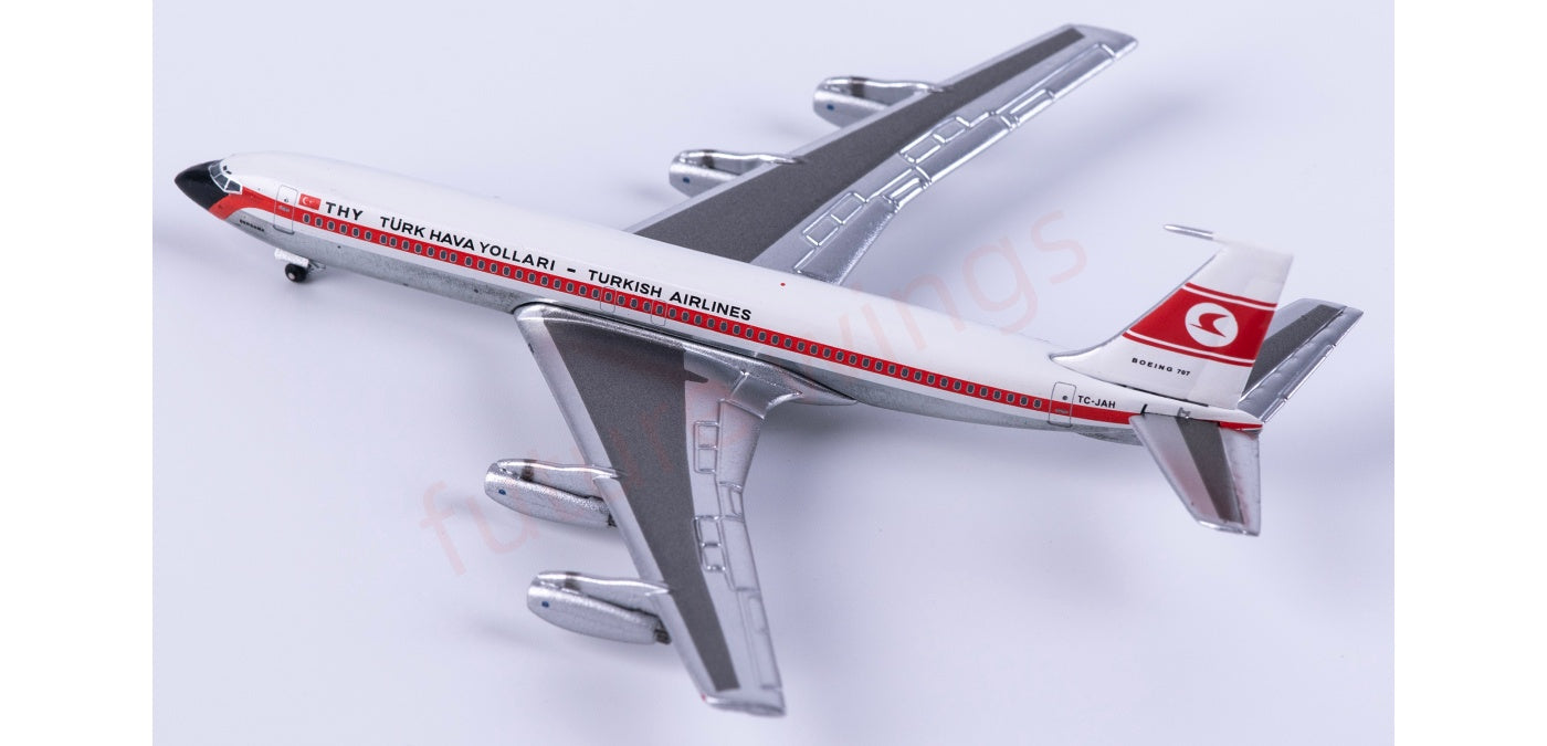 1:400 AeroClassics AC411466 Turkish Airlines B707-300 TC-JAH Aircraft Model+Free Tractor