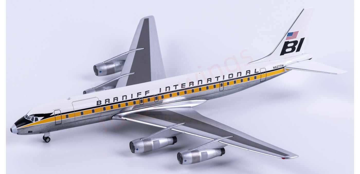 1:200 AeroClassics AC211435 Braniff Douglas DC-8 N8277H Aircraft Model+Free Tractor