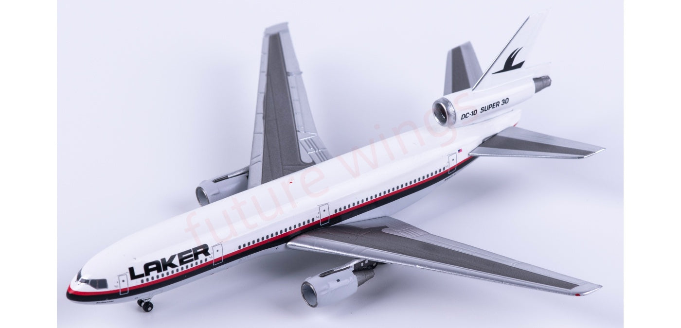 1:400 AeroClassics AC411425 Laker Airways McDonnell Douglas DC-10-30 N832LA Aircraft Model+Free Tractor