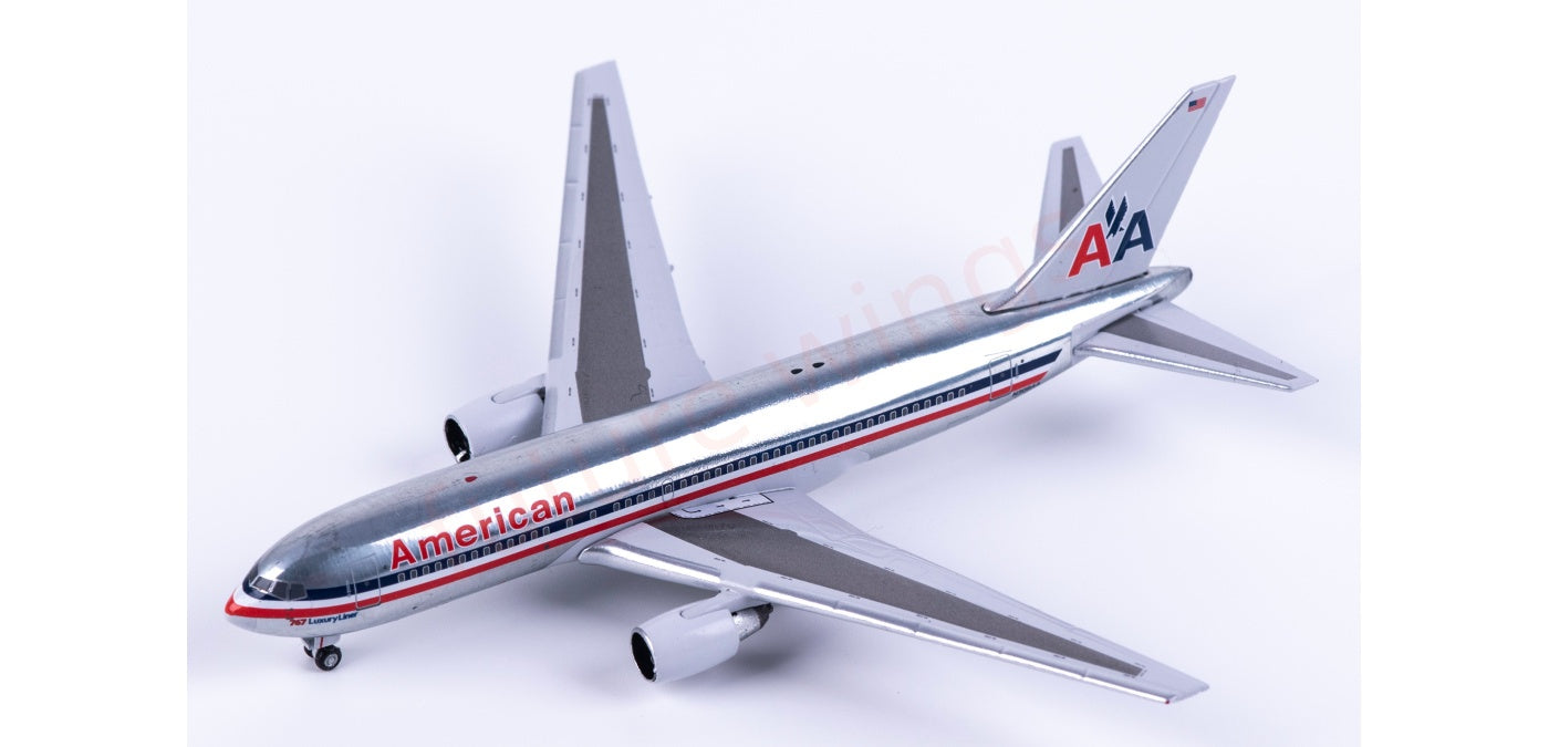 1:400 AeroClassics BBX41690 American Airlines B767-300 N308AA Aircraft Model+Free Tractor