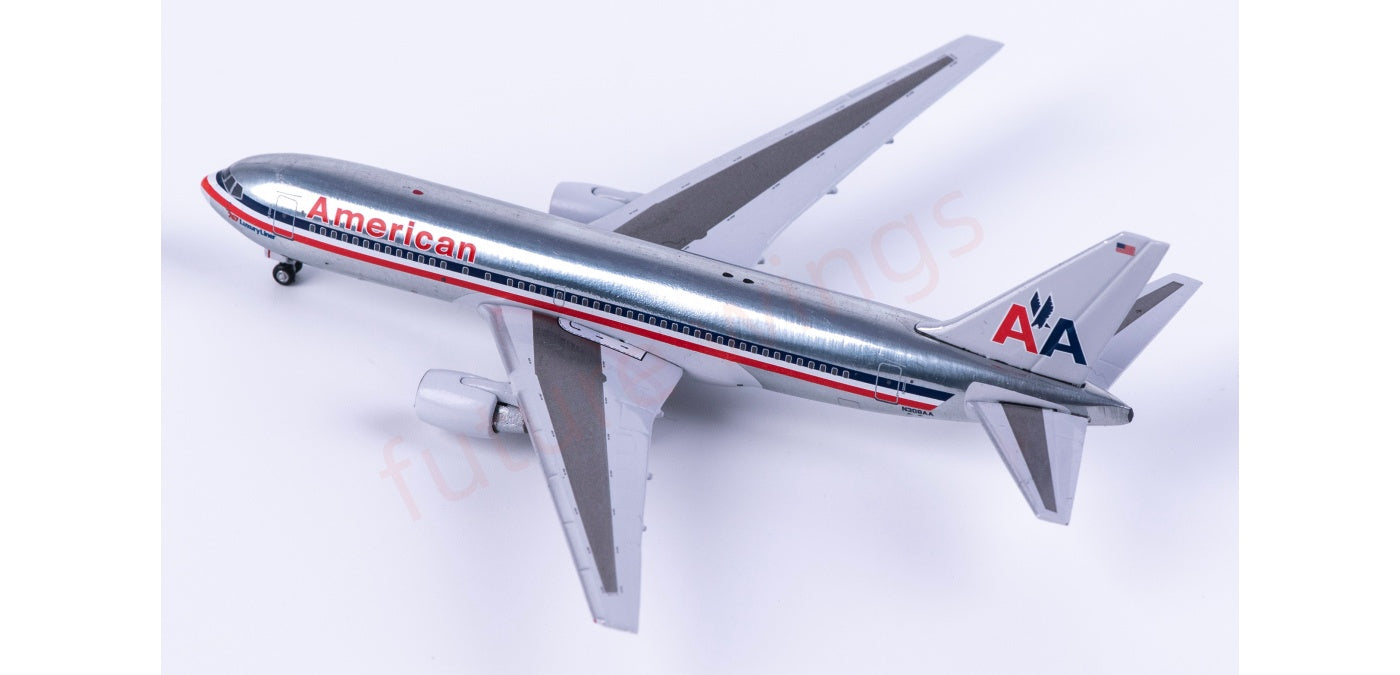 1:400 AeroClassics BBX41690 American Airlines B767-300 N308AA Aircraft Model+Free Tractor