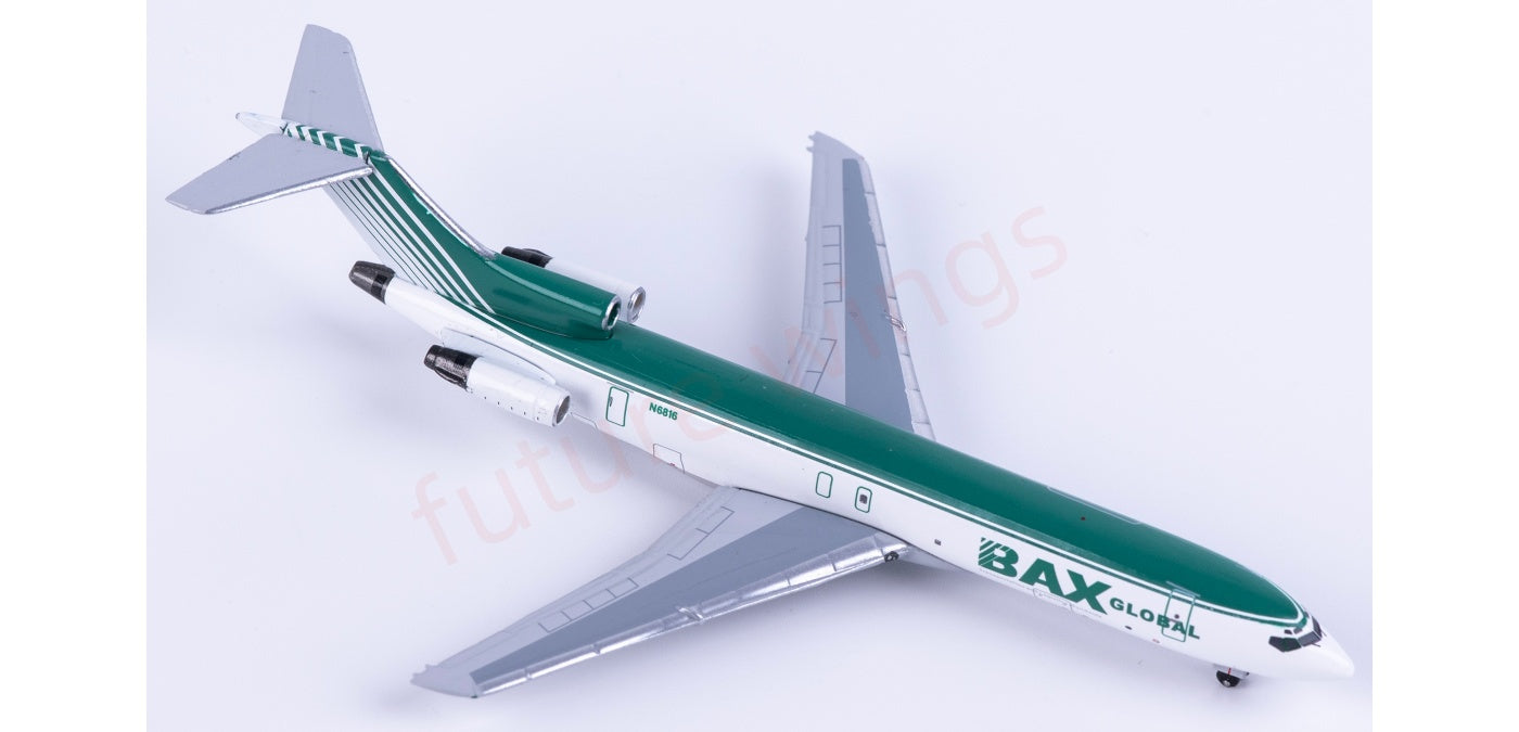 1:400 AeroClassics AC411507 BAX Global B727-200 N6816 Aircraft Model+Free Tractor