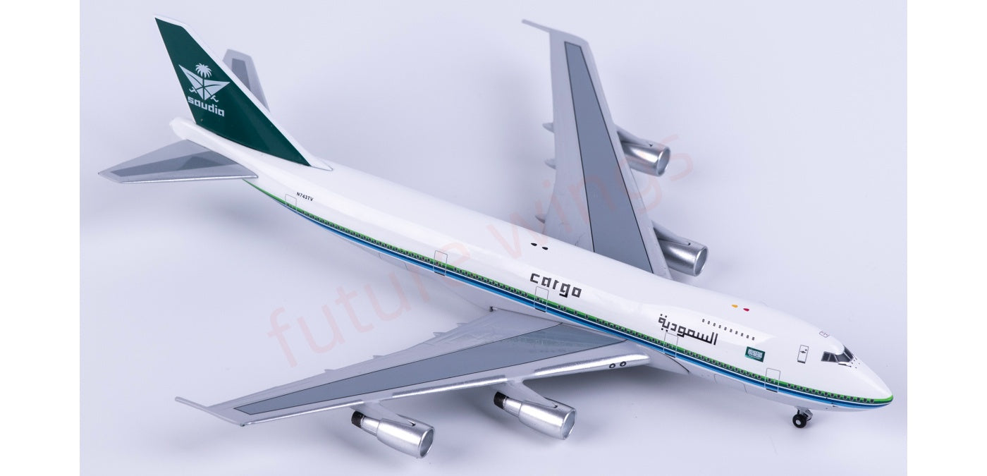 1:400 AeroClassics BBX41658 Saudia Cargo B747-200F N743TV Aircraft Model+Free Tractor