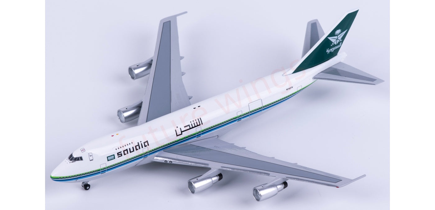 1:400 AeroClassics BBX41658 Saudia Cargo B747-200F N743TV Aircraft Model+Free Tractor