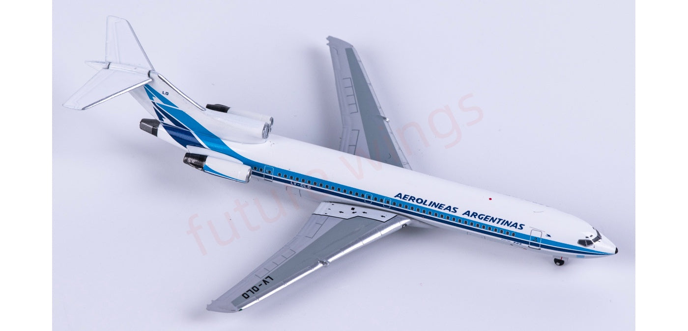 1:400 AeroClassics AC411505 Aerolineas Argentinas B727-200 LV-OLO  Aircraft Model+Free Tractor