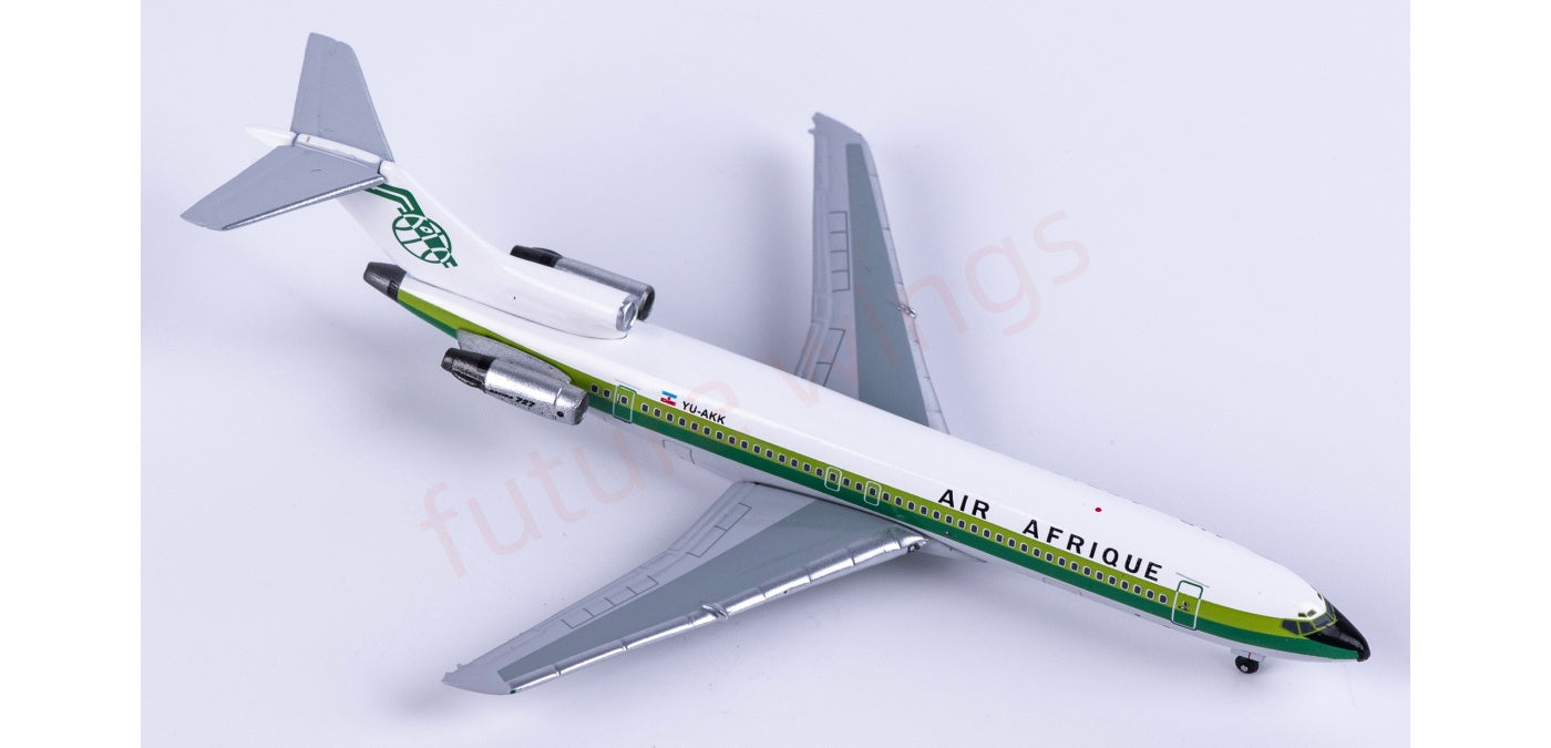 1:400 AeroClassics AC411506 Air Afrique B727-200 YU-AKK Aircraft Model+Free Tractor