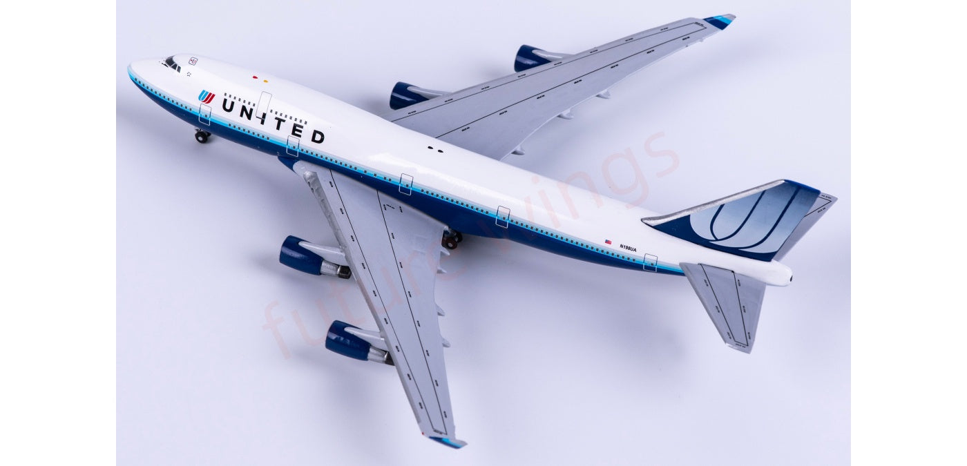 1:400 AeroClassics BBX41652 United Airlines B747-400 N198UA Aircraft Model+Free Tractor