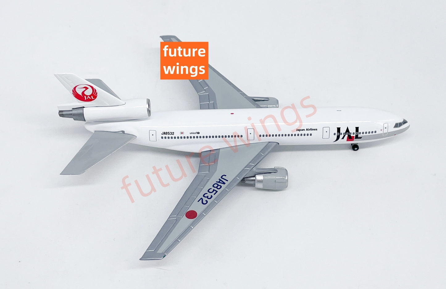 1:400 Jet Model Japan Airlines DC-10 JA8530 JA8532 Aircraft Model+Free Tractor