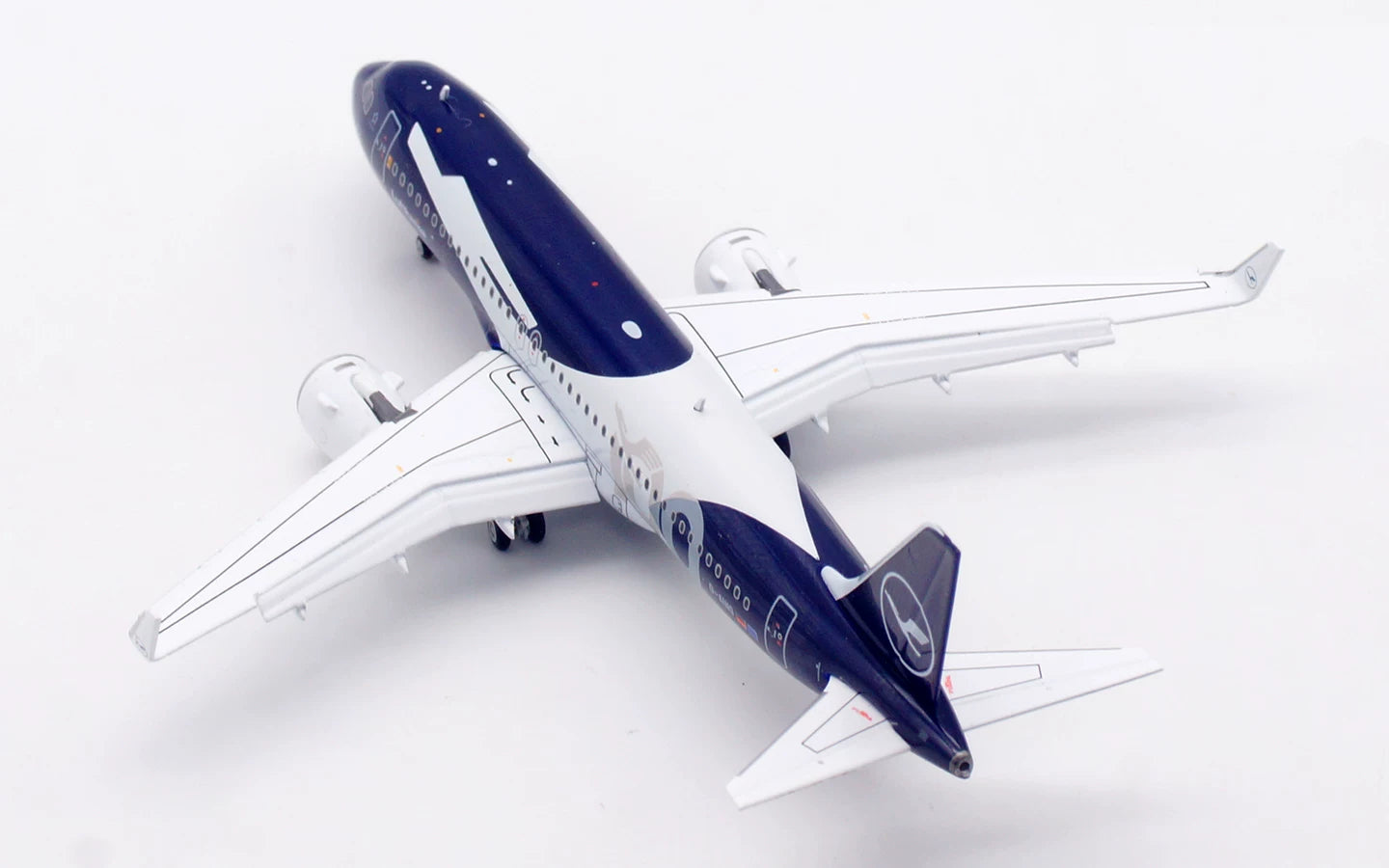 1:400 HX Models Lufthansa Airlines A320neo D-AING/D-AIND "100Years"Aircraft Model+Free Tractor