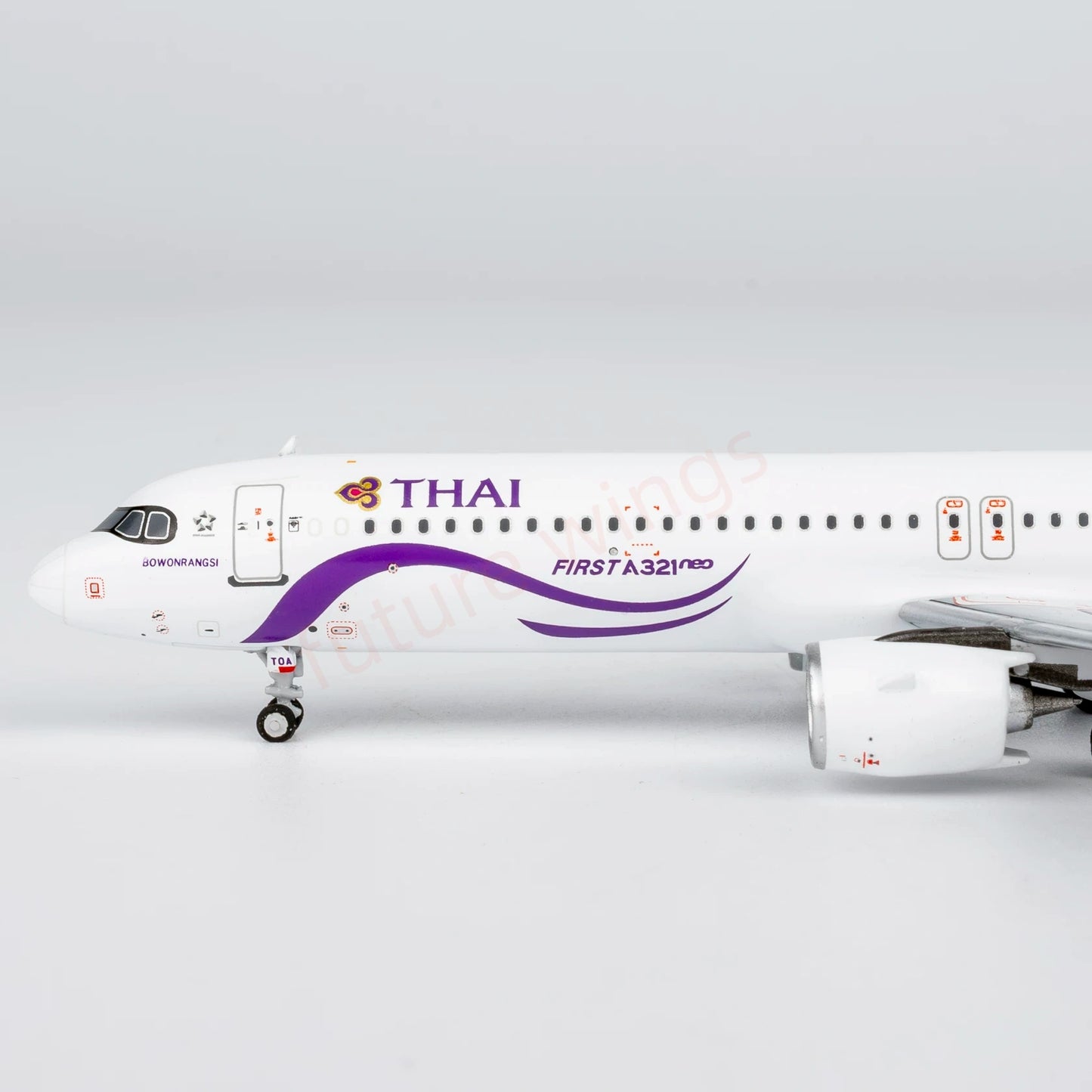 1:400 NG Models NG13148 Thai Airways A321neo HS-TOA Aircraft Model+Free Tractor