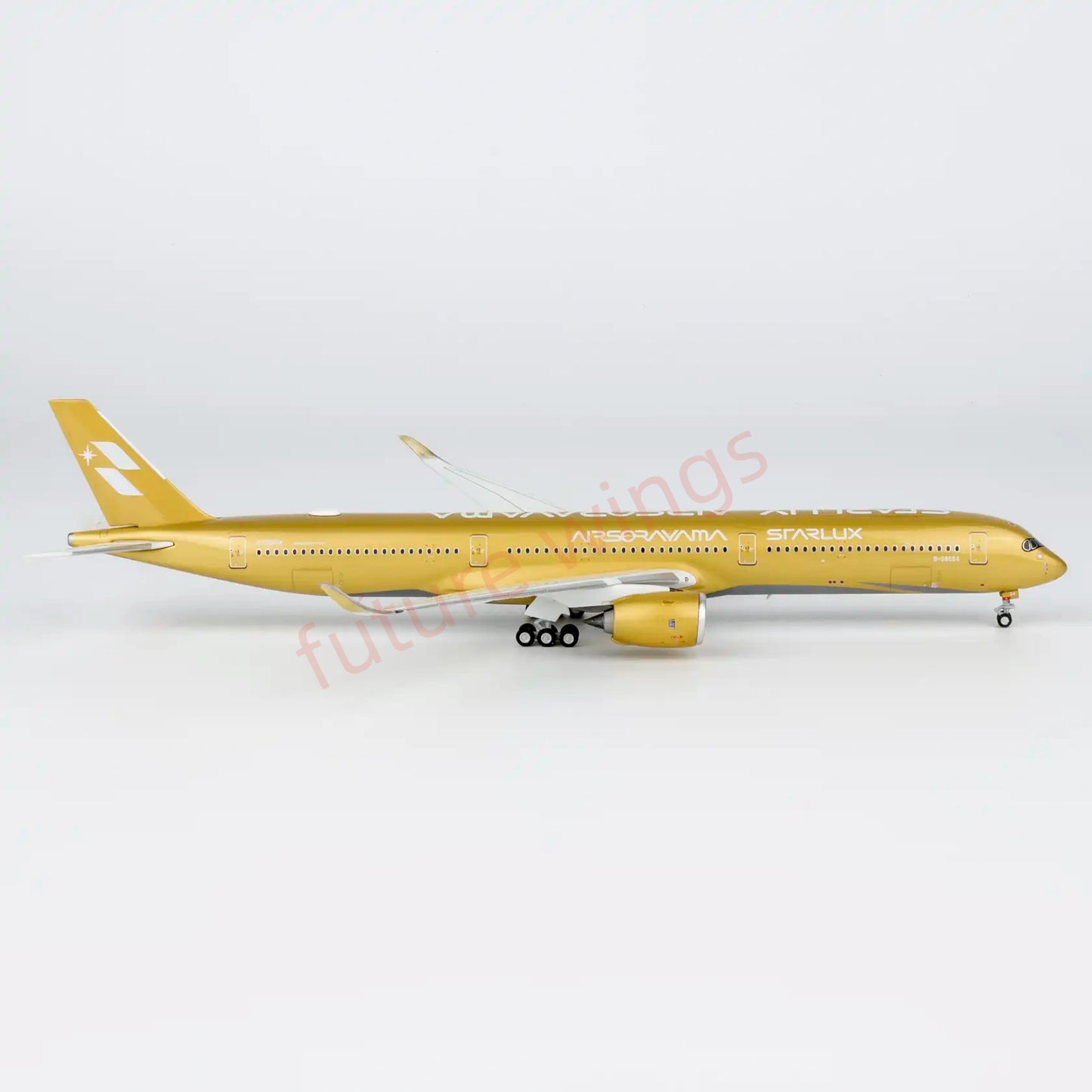 1:400 NG Models NG57047 Starlux Airlines A350-1000 B-58554 "Luxury Package"+Free Tractor