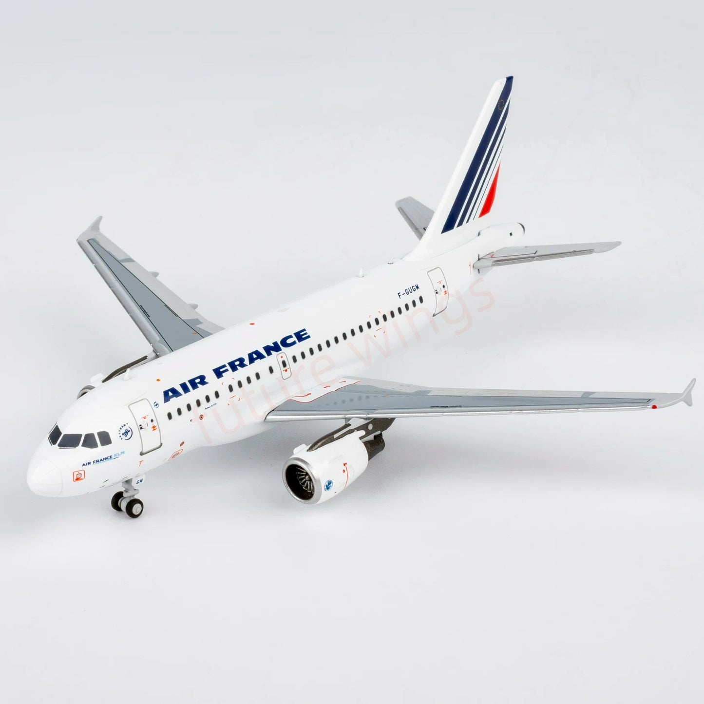 1:400 NG Models NG48026 Air France A318 F-GUGM Aircraft Model+Free Tractor