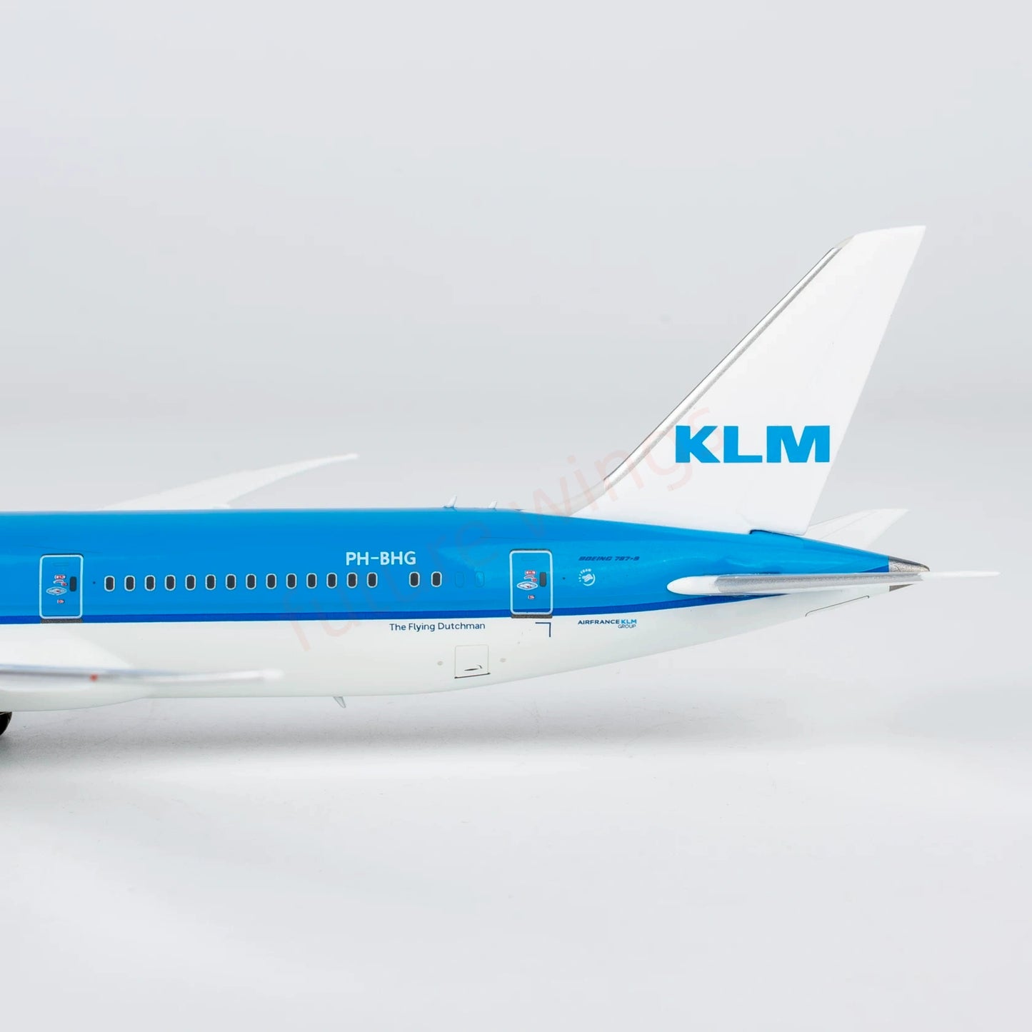 1:400 NG Models NG55151 KLM B787-9 PH-BHG Aircraft Model+Free Tractor