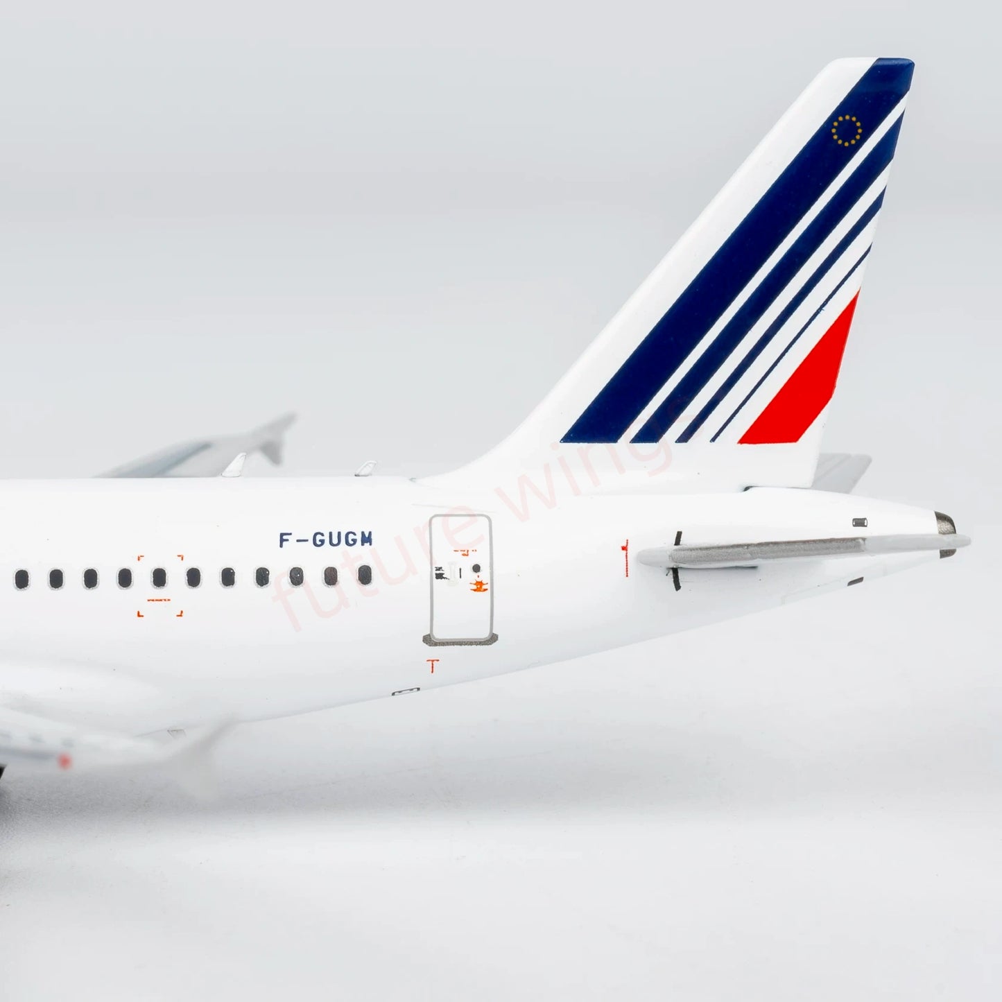 1:400 NG Models NG48026 Air France A318 F-GUGM Aircraft Model+Free Tractor