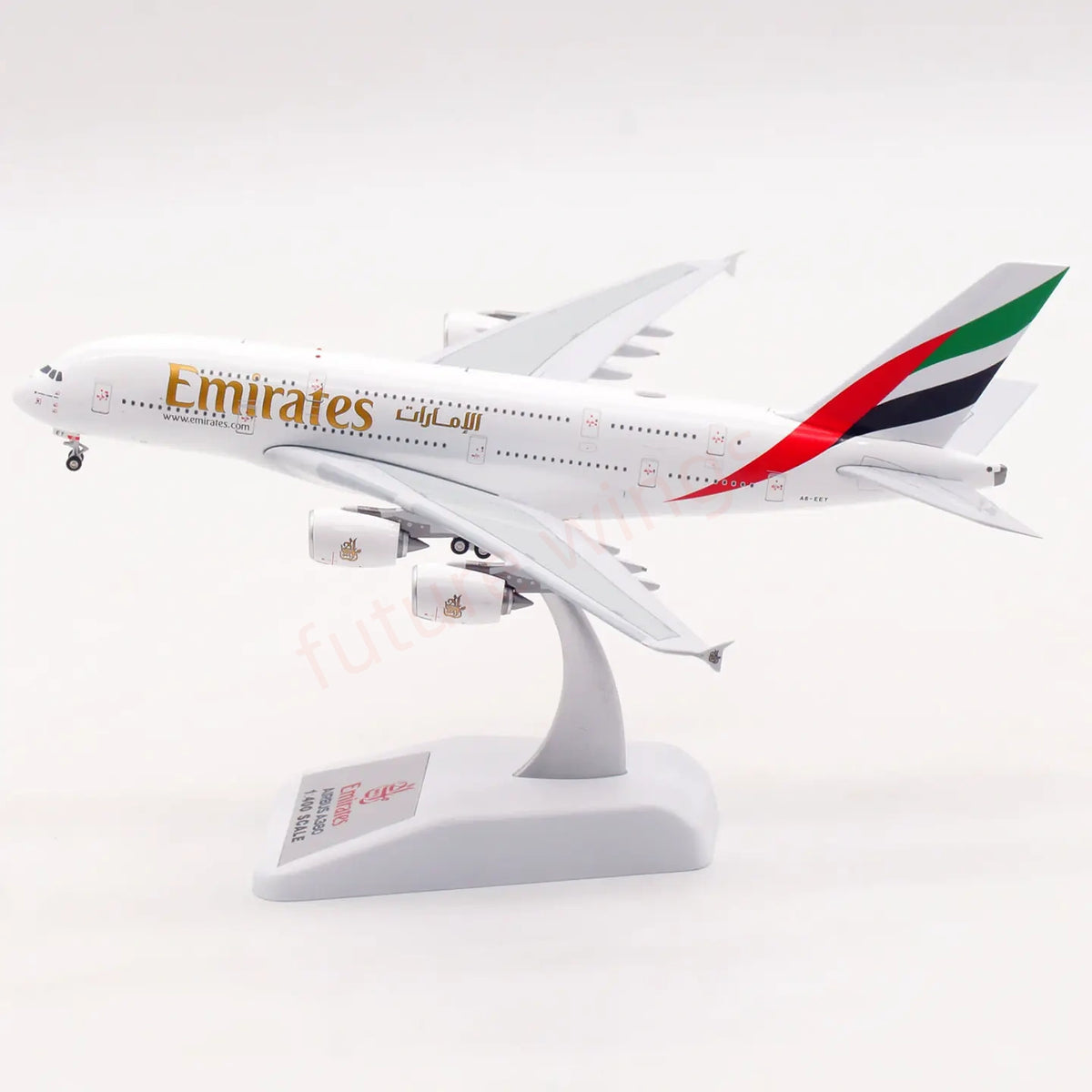 1:400 Aviation400 Emirates A380 A6-EEY Aircraft Model Free Tractor+Stand