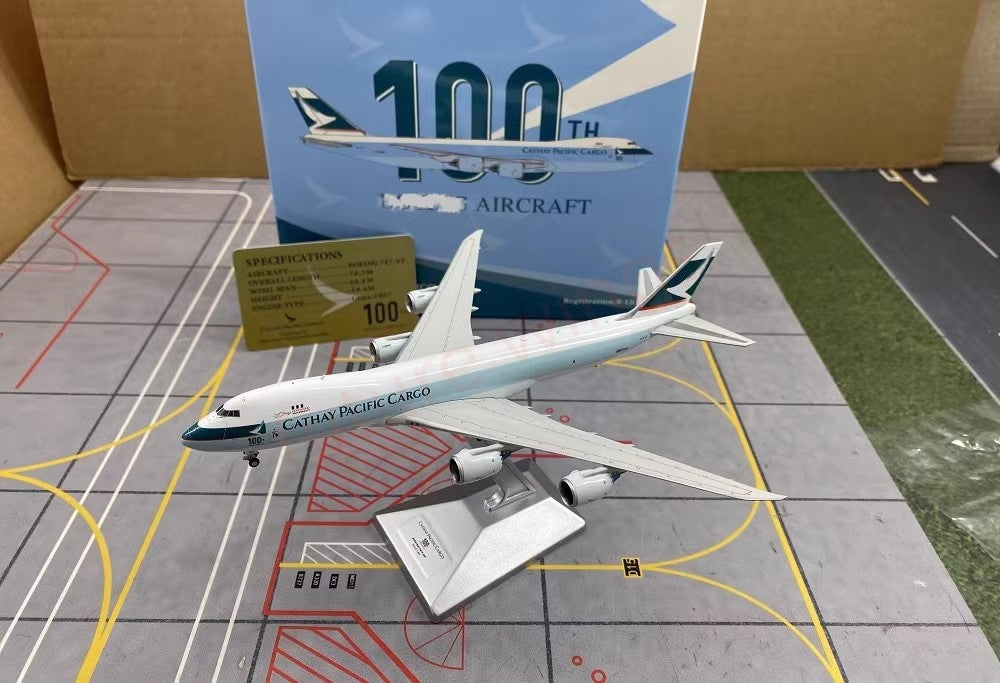 1:400 YY Wings Cathay Pacific B747-8F B-LJC Aircraft Model Free Tractor +Stand